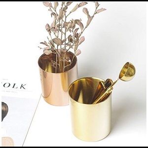 Rose gold pen holder